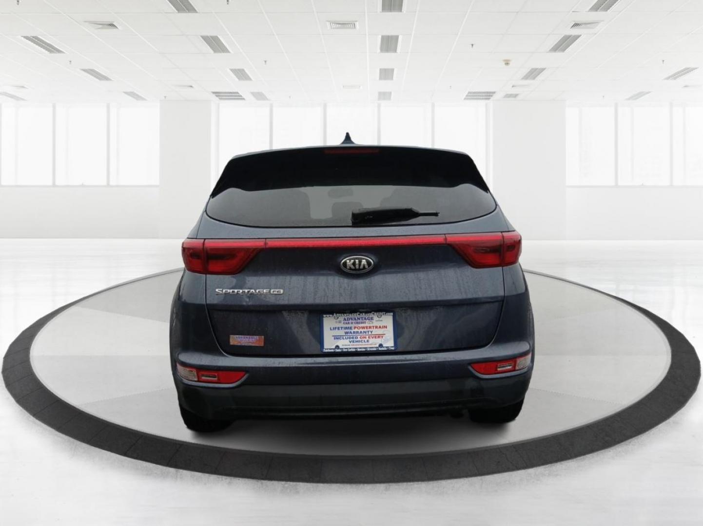 2018 Kia Sportage LX FWD (KNDPM3AC3J7) with an 2.4L V6 DOHC 24V engine, 6-Speed Automatic transmission, located at 4508 South Dixie Dr, Moraine, OH, 45439, (937) 908-9800, 39.689976, -84.218452 - 2018 Kia Sportage LX FWD - Photo#3