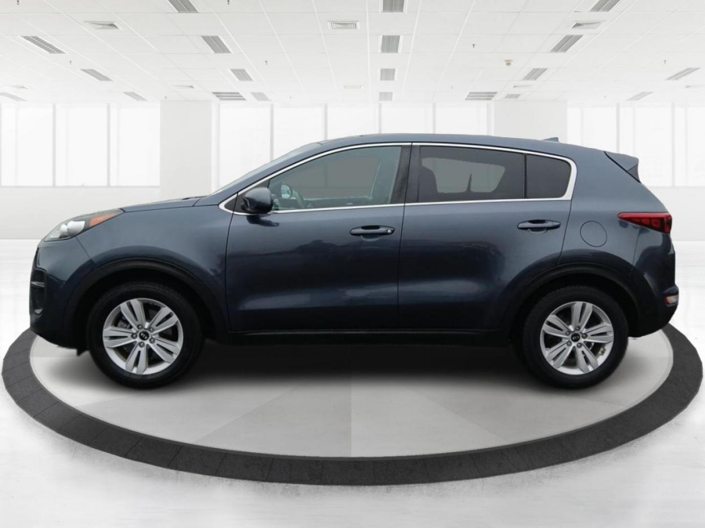 2018 Kia Sportage LX FWD (KNDPM3AC3J7) with an 2.4L V6 DOHC 24V engine, 6-Speed Automatic transmission, located at 4508 South Dixie Dr, Moraine, OH, 45439, (937) 908-9800, 39.689976, -84.218452 - 2018 Kia Sportage LX FWD - Photo#5
