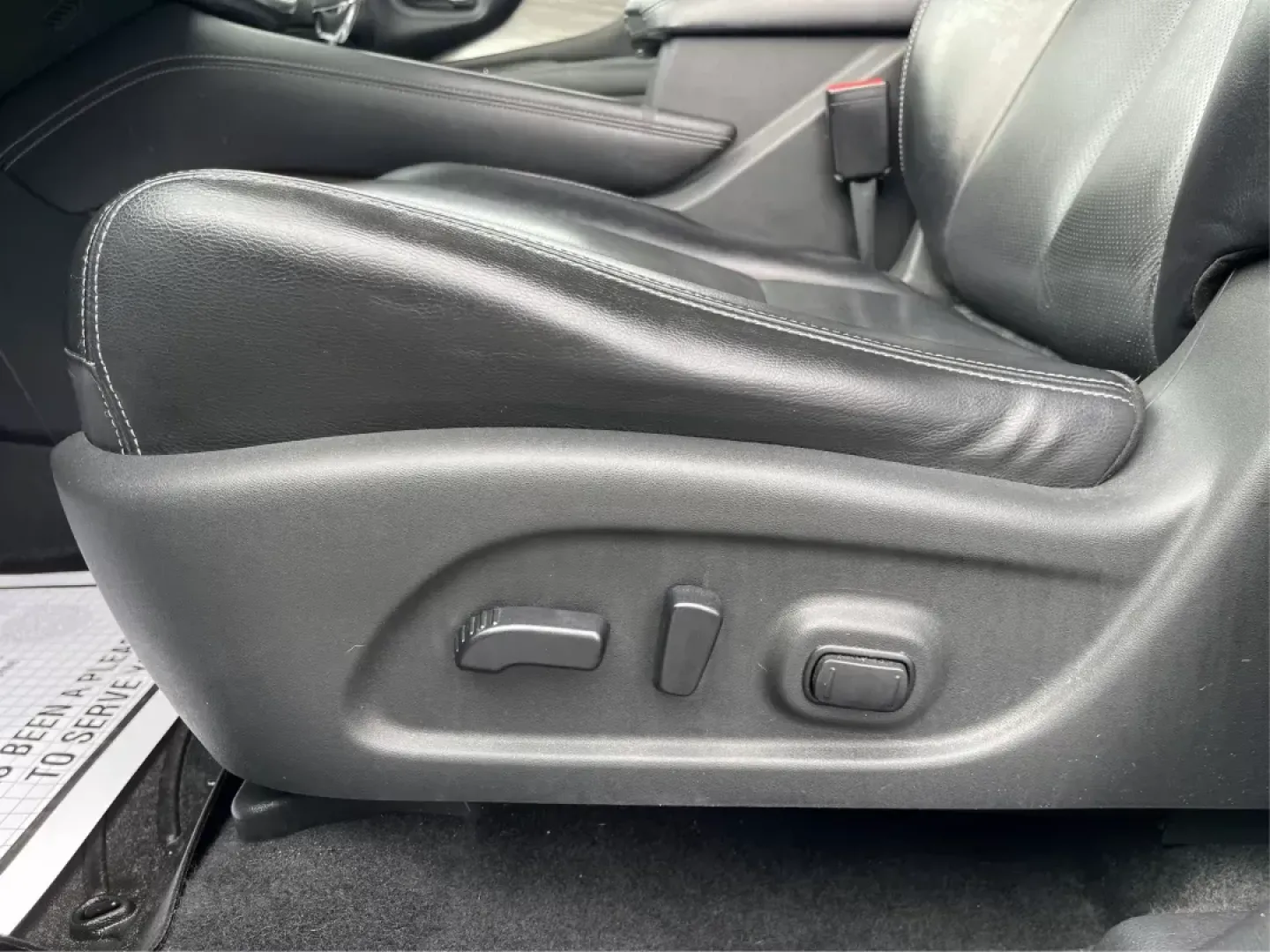 2018 Nissan Murano SL AWD (5N1AZ2MH1JN) with an 3.5L V6 DOHC 24V engine, Continuously Variable Transmission transmission, located at 1230 East Main St, Xenia, OH, 45385, (937) 908-9800, 39.688026, -83.910172 - 2018 Nissan Murano SL AWD - Photo#18