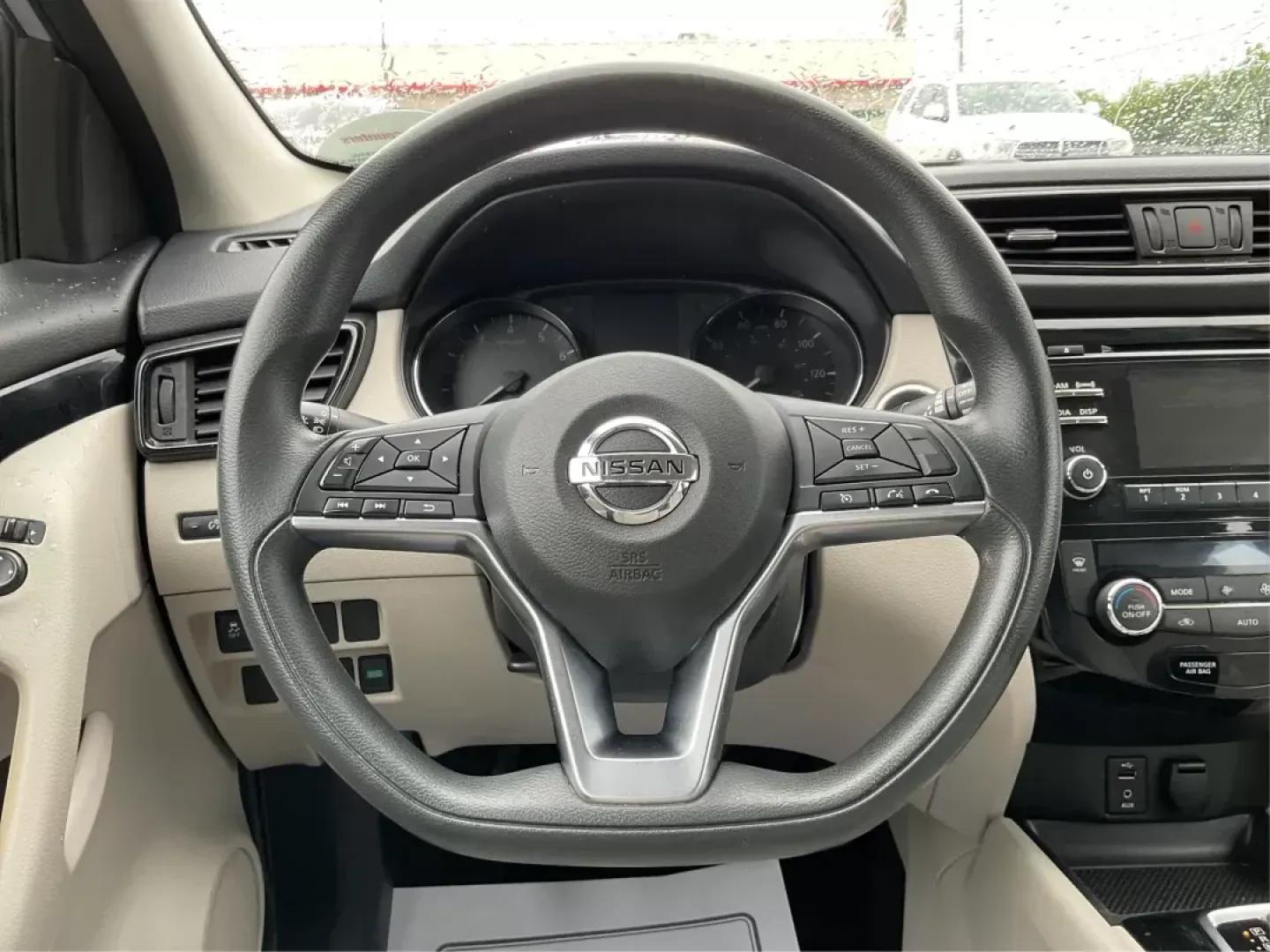 2018 Nissan Rogue Sport SV AWD (JN1BJ1CR6JW) with an 2.0L L4 DOHC 16V engine, Continuously Variable Transmission transmission, located at 880 E. National Road, Vandalia, OH, 45377, (937) 908-9800, 39.891918, -84.183594 - 2018 Nissan Rogue Sport SV AWD - Photo#14