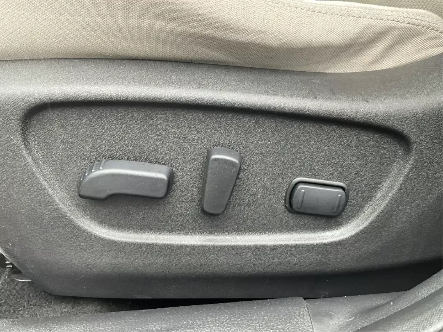 2018 Nissan Rogue Sport SV AWD (JN1BJ1CR6JW) with an 2.0L L4 DOHC 16V engine, Continuously Variable Transmission transmission, located at 880 E. National Road, Vandalia, OH, 45377, (937) 908-9800, 39.891918, -84.183594 - 2018 Nissan Rogue Sport SV AWD - Photo#15