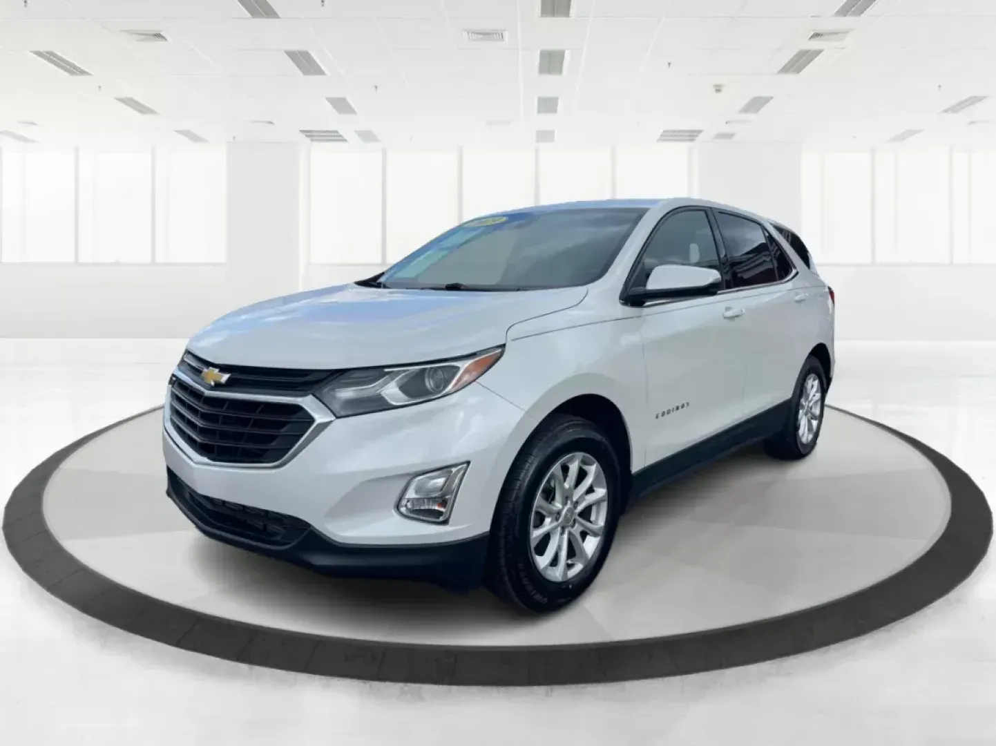 2019 Chevrolet Equinox LT (2GNAXUEV1K6) with an 1.5L I-4 gasoline direct injection engine, located at 4508 South Dixie Dr, Moraine, OH, 45439, (937) 908-9800, 39.689976, -84.218452 - 2019 Chevrolet Equinox LT - Photo#7