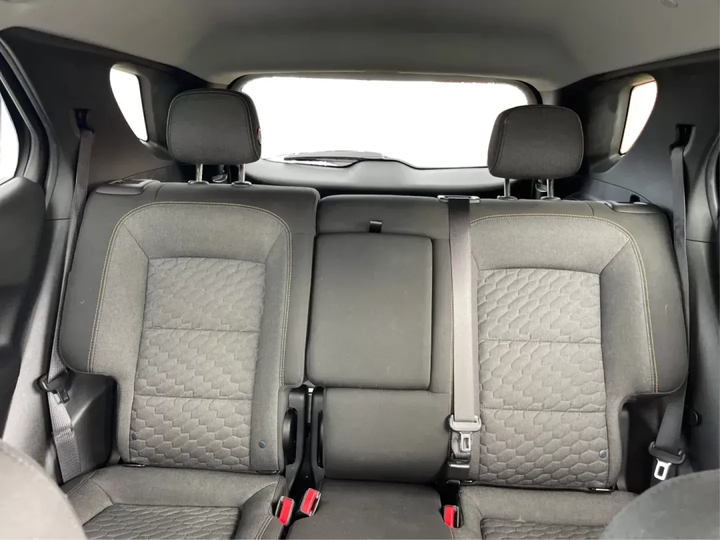 2019 Chevrolet Equinox LT (2GNAXUEV1K6) with an 1.5L I-4 gasoline direct injection engine, located at 4508 South Dixie Dr, Moraine, OH, 45439, (937) 908-9800, 39.689976, -84.218452 - 2019 Chevrolet Equinox LT - Photo#13
