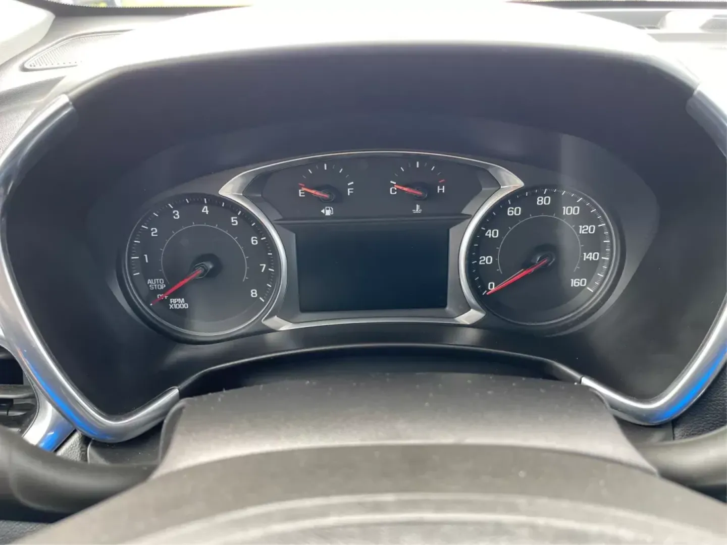 2019 Chevrolet Equinox LT (2GNAXUEV1K6) with an 1.5L I-4 gasoline direct injection engine, located at 4508 South Dixie Dr, Moraine, OH, 45439, (937) 908-9800, 39.689976, -84.218452 - 2019 Chevrolet Equinox LT - Photo#14