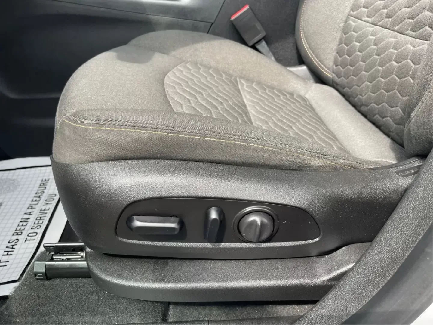2019 Chevrolet Equinox LT (2GNAXUEV1K6) with an 1.5L I-4 gasoline direct injection engine, located at 4508 South Dixie Dr, Moraine, OH, 45439, (937) 908-9800, 39.689976, -84.218452 - 2019 Chevrolet Equinox LT - Photo#17
