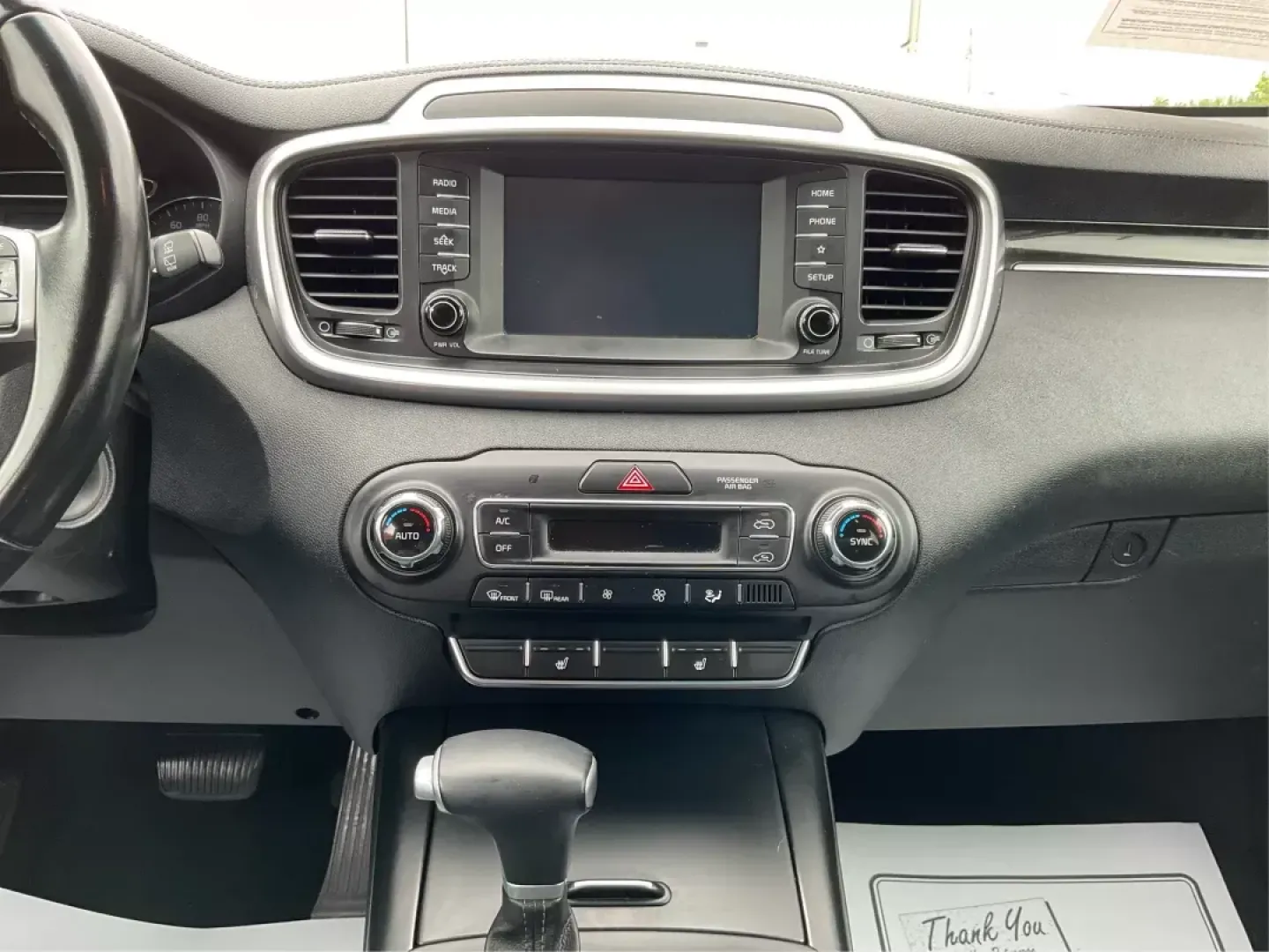 2020 Kia Sorento 2.4L LX (5XYPGDA38LG) with an 2.4L I-4 gasoline direct injection engine, located at 4508 South Dixie Dr, Moraine, OH, 45439, (937) 908-9800, 39.689976, -84.218452 - **Discover Your Next Adventure with the 2020 Kia Sorento at Advantage Car and Credit!**<br /> <br /> Are you ready to elevate your family outings or embark on thrilling weekend adventures? Look no further than this stunning 2020 Kia Sorento, now available at **Advantage Car and Credit** in Fairborn, - Photo#11