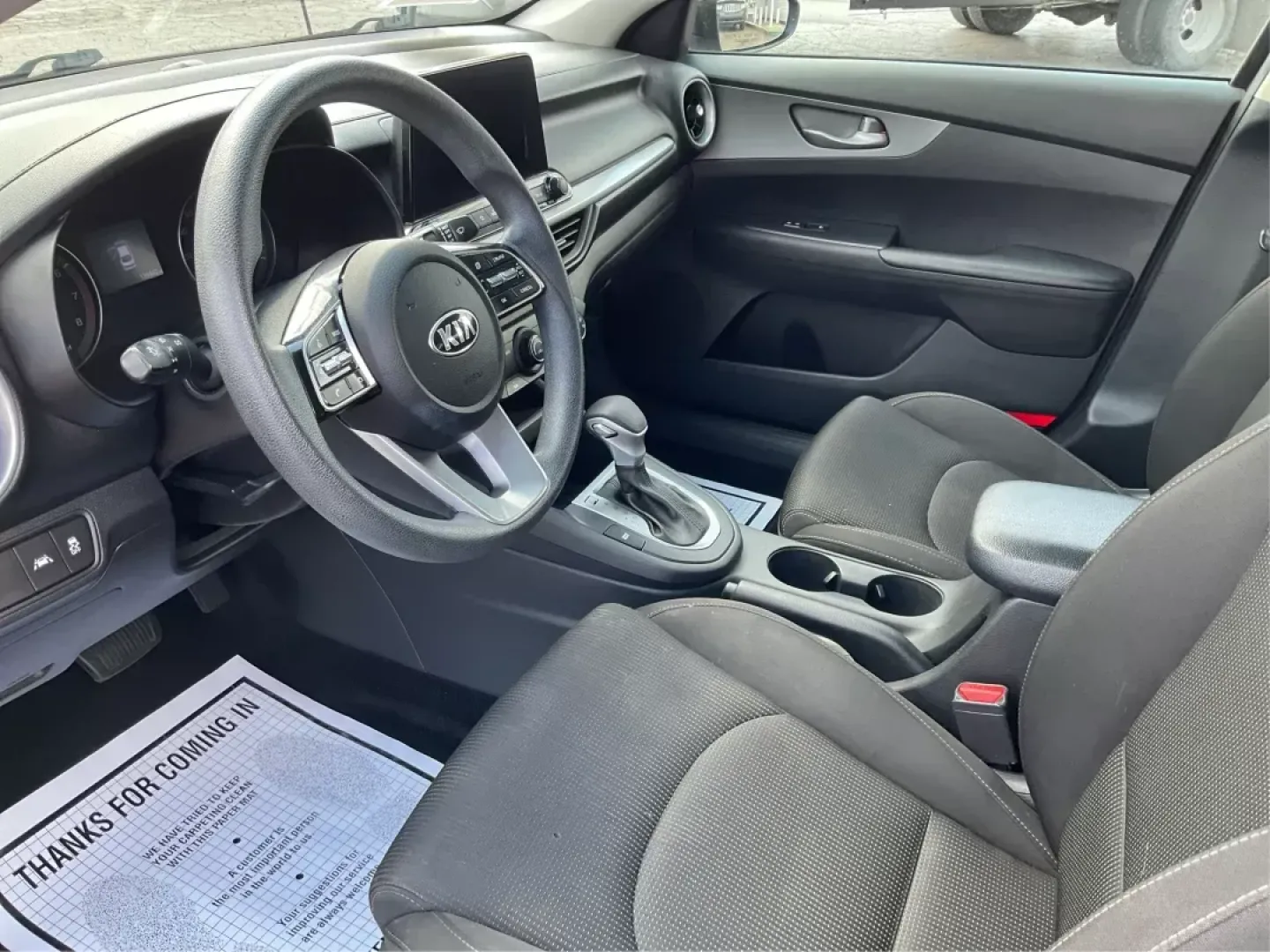2021 Kia Forte FE (3KPF24AD5ME) with an 2L I-4 DOHC engine, located at 1184 Kauffman Ave, Fairborn, OH, 45324, (937) 908-9800, 39.807072, -84.030914 - 2021 Kia Forte FE - Photo#8