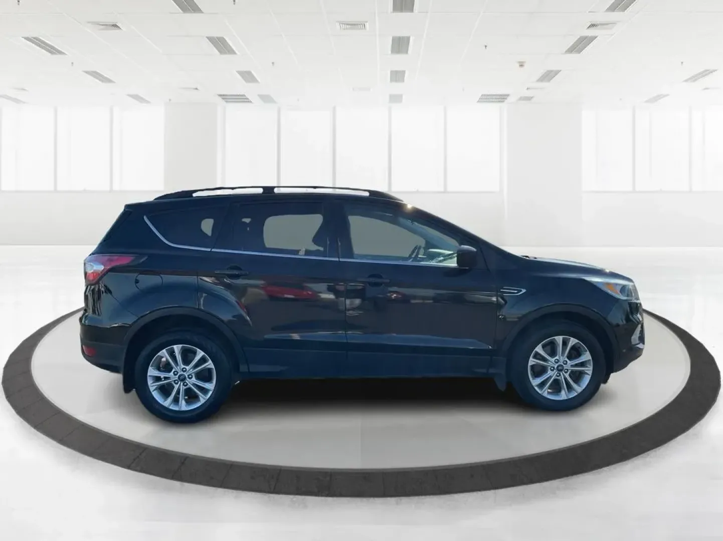 2017 Ford Escape SE 4WD (1FMCU9G93HU) with an 2.0L L4 DOHC 16V engine, 6-Speed Automatic transmission, located at 1184 Kauffman Ave, Fairborn, OH, 45324, (937) 908-9800, 39.807072, -84.030914 - **Adventure Awaits with the 2017 Ford Escape SE 4WD Your Ideal Family SUV!**<br /> <br /> Are you ready to elevate your driving experience? The 2017 Ford Escape SE 4WD is not just a vehicle; it's a lifestyle companion designed for growing families and adventure seekers alike. Whether you're tacklin - Photo#1