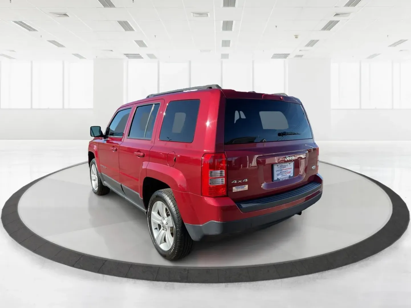 2015 Jeep Patriot Latitude (1C4NJRFB2FD) with an 2.4L I-4 DOHC engine, located at 8750 N County Rd 25A, Piqua, OH, 45356, (937) 908-9800, 40.164391, -84.232513 - **Adventure Awaits with the 2015 Jeep Patriot Latitude in Fairborn, OH!**<br /> <br /> Are you ready for your next weekend getaway or daily commute? The 2015 Jeep Patriot Latitude is the perfect SUV for those who crave adventure and practicality! With its rugged design and versatile features, this v - Photo#3