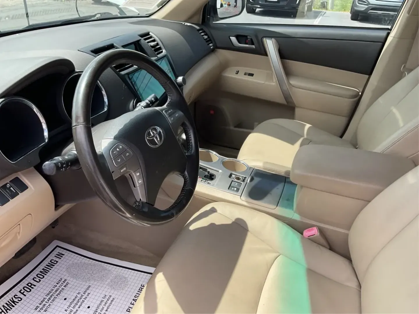 2008 Toyota Highlander Sport (JTEES43A082) with an 3.5L V-6 DOHC engine, located at 1184 Kauffman Ave, Fairborn, OH, 45324, (937) 908-9800, 39.807072, -84.030914 - ### Discover Your Next Adventure with the 2008 Toyota Highlander Sport<br /> <br /> Are you ready to elevate your family outings or weekend getaways? The 2008 Toyota Highlander Sport is the perfect companion for those who seek both comfort and capability. This SUV is designed to accommodate growing - Photo#9
