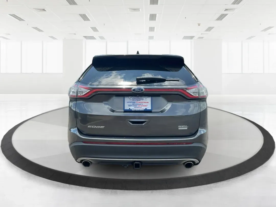 2016 Ford Edge SEL (2FMPK3J91GB) with an 3.5L V-6 DOHC engine, located at 4508 South Dixie Dr, Moraine, OH, 45439, (937) 908-9800, 39.689976, -84.218452 - 2016 Ford Edge SEL - Photo#3