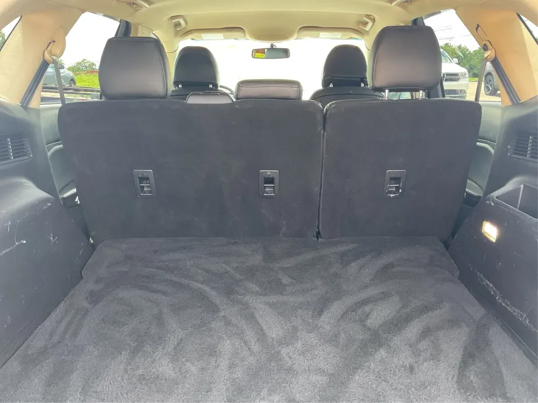 2016 Ford Edge SEL (2FMPK3J91GB) with an 3.5L V-6 DOHC engine, located at 4508 South Dixie Dr, Moraine, OH, 45439, (937) 908-9800, 39.689976, -84.218452 - 2016 Ford Edge SEL - Photo#12