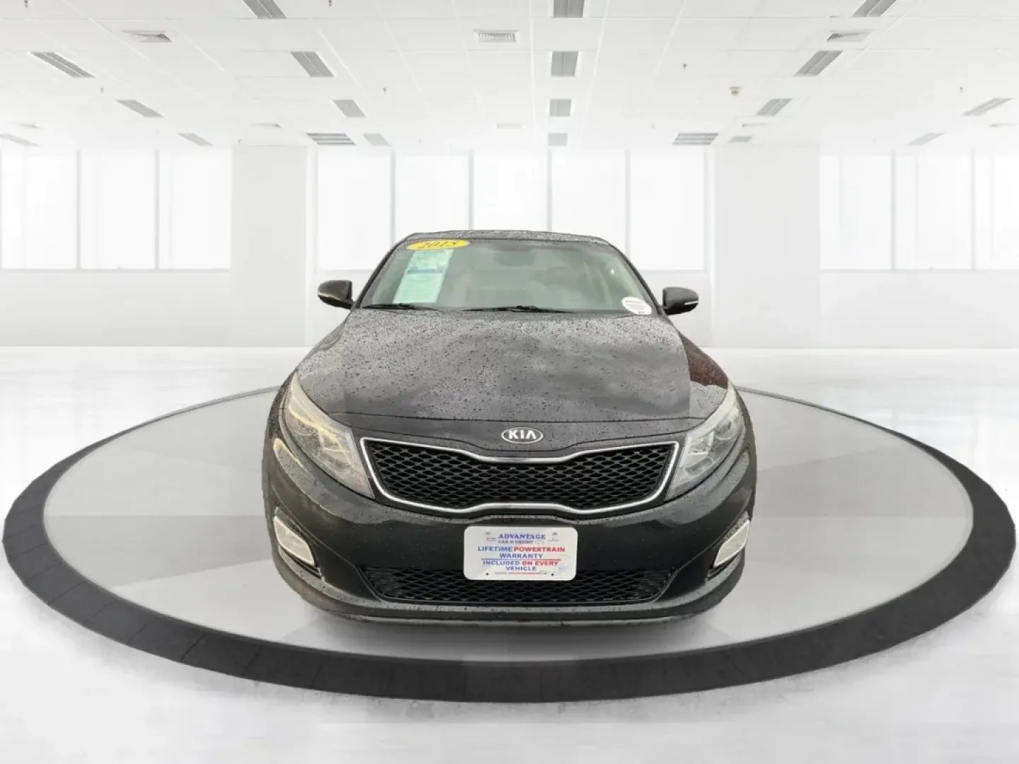 2015 Kia Optima EX (5XXGN4A76FG) with an Theta II 2.4L I-4 gasoline direct injection engine, located at 401 Woodman Dr, Riverside, OH, 45431, (937) 908-9800, 39.760899, -84.123421 - **Elevate Your Daily Commute with the 2015 Kia Optima EX** <br /> <br /> Imagine transforming your daily drive into an experience of comfort and style. Whether you're navigating the bustling streets of Fairborn or embarking on a weekend getaway, the 2015 Kia Optima EX is designed to enhance your li - Photo#7
