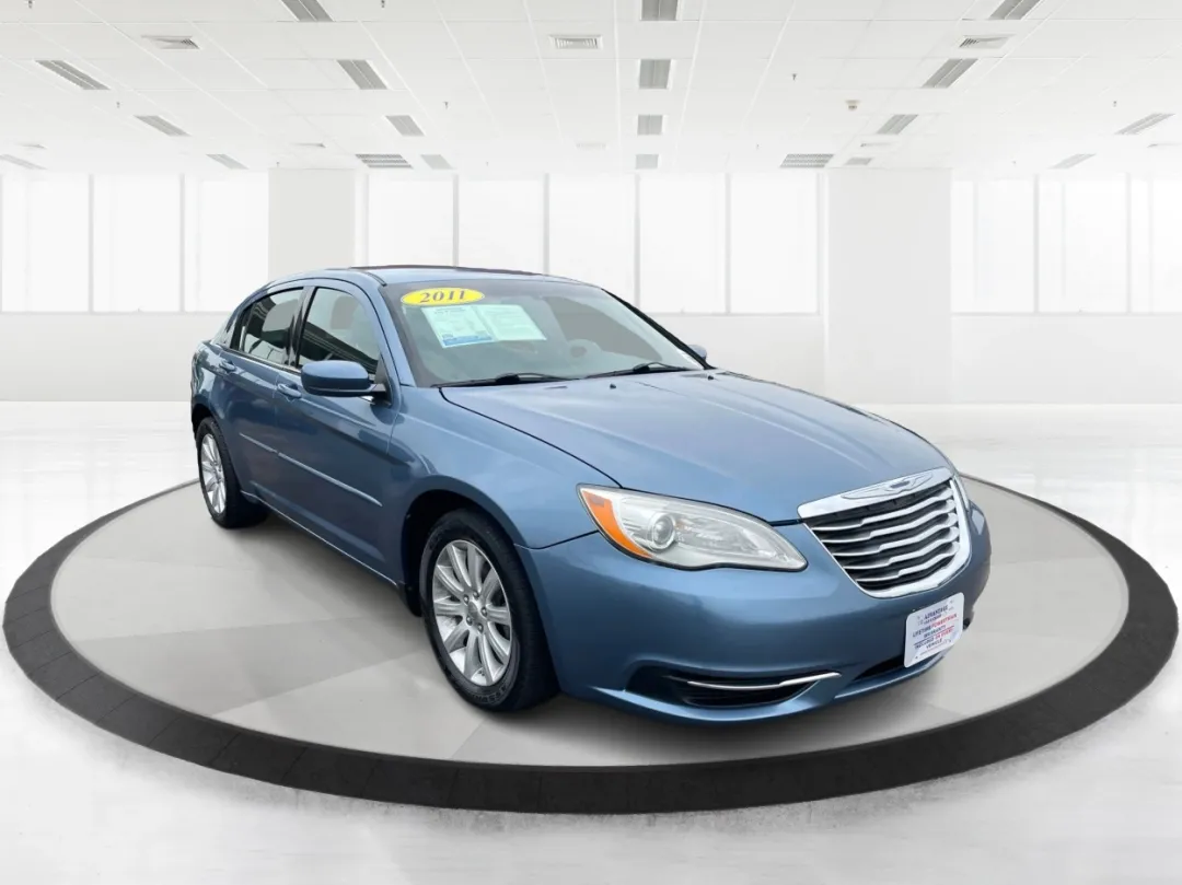 photo of 2011 Chrysler 200 Touring