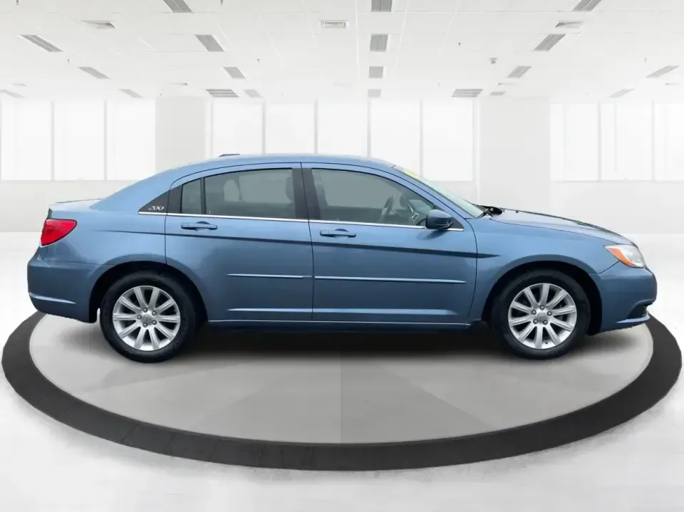 2011 Chrysler 200 Touring (1C3BC1FG5BN) with an 3.6L V6 DOHC 24V engine, 6-Speed Automatic transmission, located at 1099 N County Rd 25A , Troy, OH, 45373, (937) 908-9800, 40.057079, -84.212883 - **Discover Your Perfect Sedan for Everyday Adventures at Advantage Car and Credit in Fairborn, OH**<br /> <br /> Are you on the hunt for a reliable sedan that fits effortlessly into your everyday life? Look no further! At Advantage Car and Credit, located at 1184 Kauffman Ave, Fairborn, OH 45324, we - Photo#1