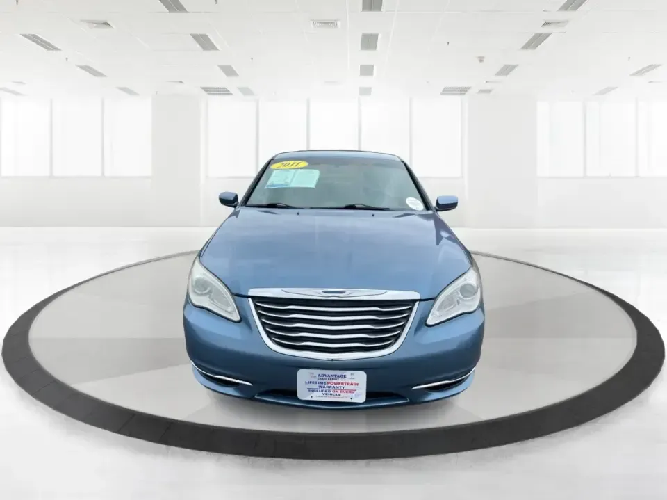 2011 Chrysler 200 Touring (1C3BC1FG5BN) with an 3.6L V6 DOHC 24V engine, 6-Speed Automatic transmission, located at 1951 S Dayton Lakeview Rd., New Carlisle, OH, 45344, (937) 908-9800, 39.890999, -84.050255 - **Discover Your Perfect Sedan for Everyday Adventures at Advantage Car and Credit in Fairborn, OH**<br /> <br /> Are you on the hunt for a reliable sedan that fits effortlessly into your everyday life? Look no further! At Advantage Car and Credit, located at 1184 Kauffman Ave, Fairborn, OH 45324, we - Photo#7