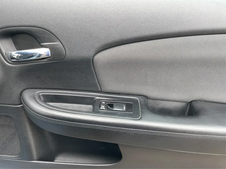 2011 Chrysler 200 Touring (1C3BC1FG5BN) with an 3.6L V6 DOHC 24V engine, 6-Speed Automatic transmission, located at 1951 S Dayton Lakeview Rd., New Carlisle, OH, 45344, (937) 908-9800, 39.890999, -84.050255 - **Discover Your Perfect Sedan for Everyday Adventures at Advantage Car and Credit in Fairborn, OH**<br /> <br /> Are you on the hunt for a reliable sedan that fits effortlessly into your everyday life? Look no further! At Advantage Car and Credit, located at 1184 Kauffman Ave, Fairborn, OH 45324, we - Photo#19