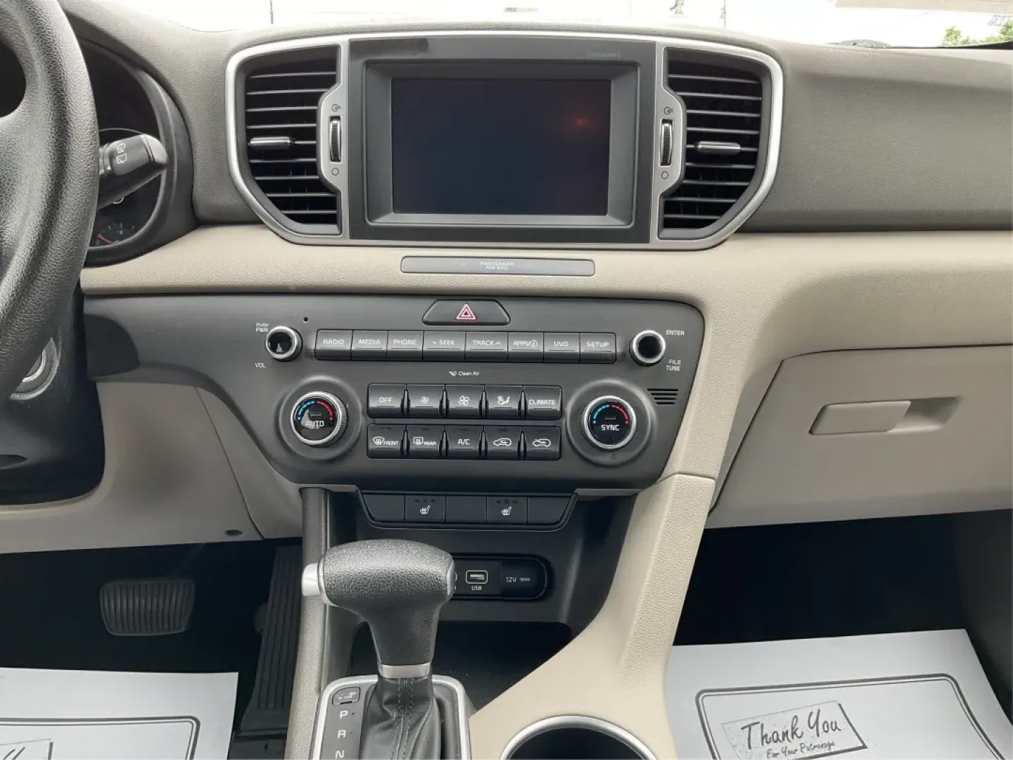 2018 Kia Sportage LX (KNDPMCACXJ7) with an Theta II 2.4L I-4 gasoline direct injection engine, located at 1230 East Main St, Xenia, OH, 45385, (937) 908-9800, 39.688026, -83.910172 - **Discover Your Next Adventure with the 2018 Kia Sportage LX at Advantage Car and Credit!**<br /> <br /> Are you searching for the perfect vehicle that can seamlessly transition from daily commutes to weekend getaways? Look no further than this stunning 2018 Kia Sportage LX, available now at Advanta - Photo#12