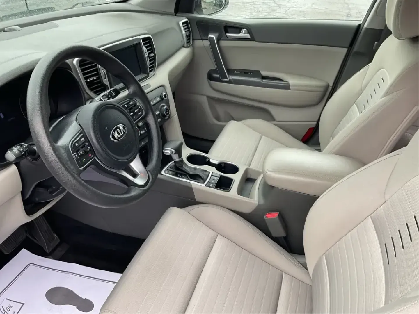 2018 Kia Sportage LX (KNDPMCACXJ7) with an Theta II 2.4L I-4 gasoline direct injection engine, 6A transmission, located at 1099 N County Rd 25A , Troy, OH, 45373, (937) 908-9800, 40.057079, -84.212883 - **Discover Your Next Adventure with the 2018 Kia Sportage LX at Advantage Car and Credit!**<br /> <br /> Are you searching for the perfect vehicle that can seamlessly transition from daily commutes to weekend getaways? Look no further than this stunning 2018 Kia Sportage LX, available now at Advanta - Photo#8