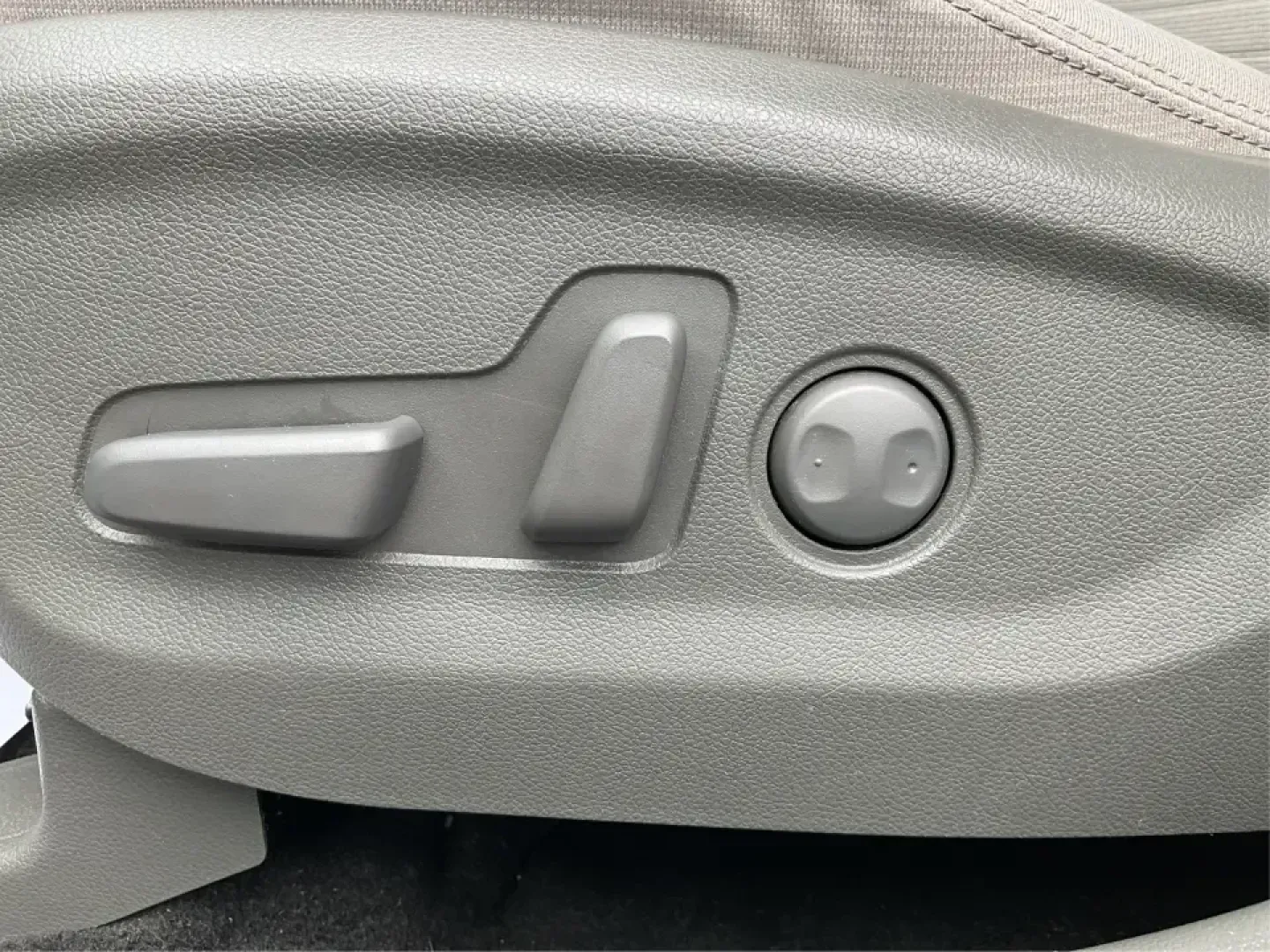 2018 Kia Sportage LX (KNDPMCACXJ7) with an Theta II 2.4L I-4 gasoline direct injection engine, 6A transmission, located at 1099 N County Rd 25A , Troy, OH, 45373, (937) 908-9800, 40.057079, -84.212883 - **Discover Your Next Adventure with the 2018 Kia Sportage LX at Advantage Car and Credit!**<br /> <br /> Are you searching for the perfect vehicle that can seamlessly transition from daily commutes to weekend getaways? Look no further than this stunning 2018 Kia Sportage LX, available now at Advanta - Photo#16