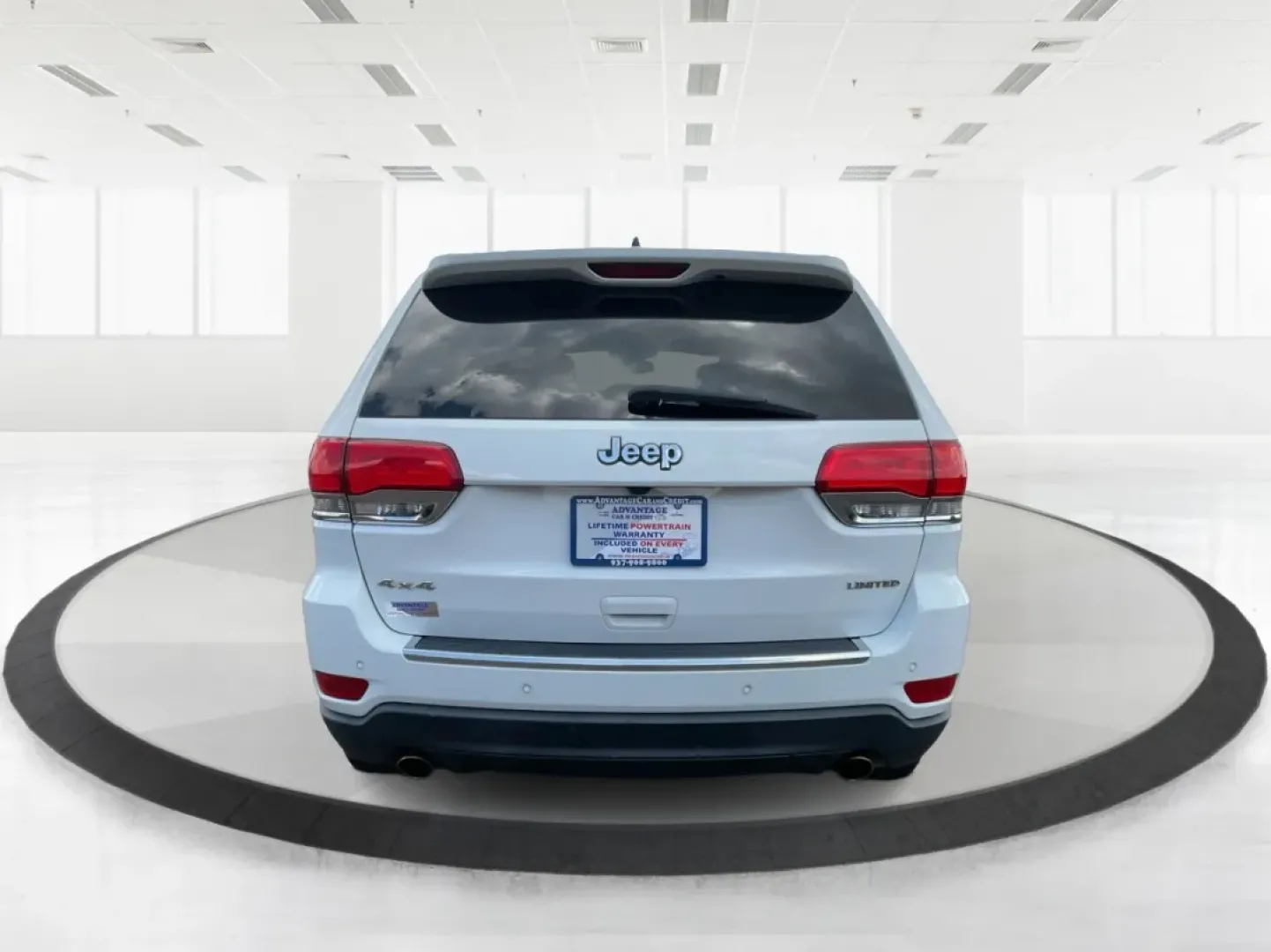 2014 Jeep Grand Cherokee Limited (1C4RJFBGXEC) with an Other engine, located at 1099 N County Rd 25A , Troy, OH, 45373, (937) 908-9800, 40.057079, -84.212883 - **Adventure Awaits: 2014 Jeep Grand Cherokee Limited Perfect for Your Next Family Road Trip!**<br /> <br /> Are you ready to embark on your next adventure? The 2014 Jeep Grand Cherokee Limited is here to elevate your driving experience, whether you're navigating the bustling streets of Fairborn, OH - Photo#3