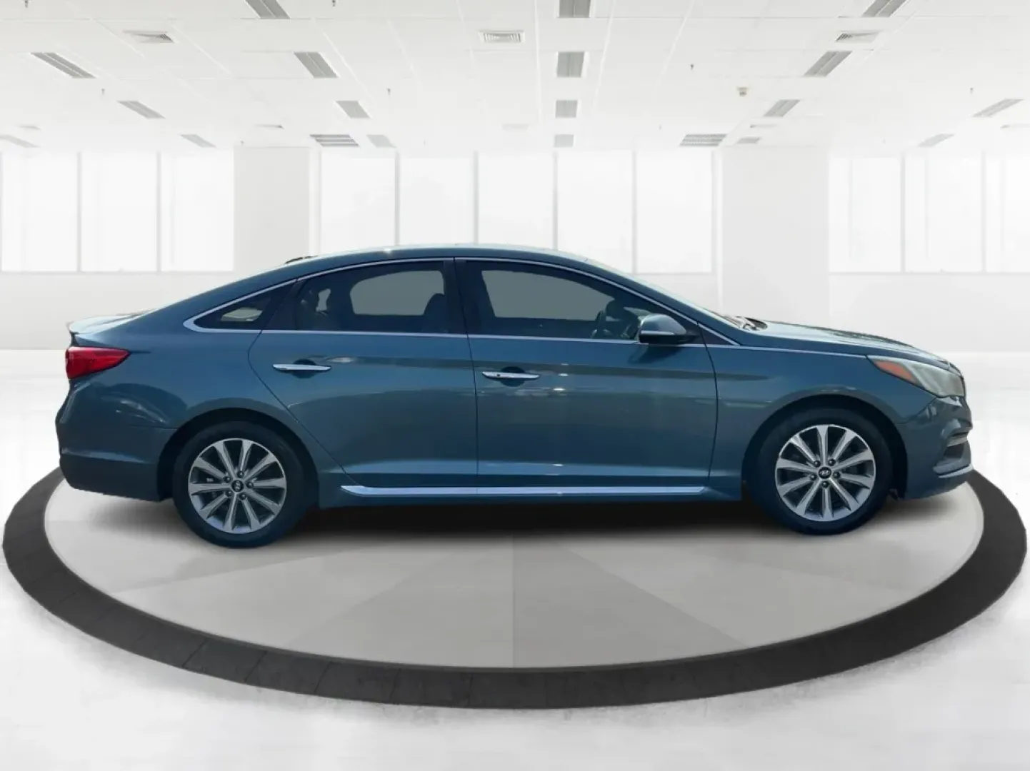 2017 Hyundai Sonata Limited (5NPE34AF4HH) with an 2.4L I-4 gasoline direct injection engine, located at 1099 N County Rd 25A , Troy, OH, 45373, (937) 908-9800, 40.057079, -84.212883 - Are you ready to elevate your daily drive into an adventure? Meet the 2017 Hyundai Sonata Limited, a perfect companion for anyone looking to combine style, comfort, and reliability. Whether you're commuting to work, shuttling the kids to school, or heading out for a weekend getaway, this sedan offer - Photo#1