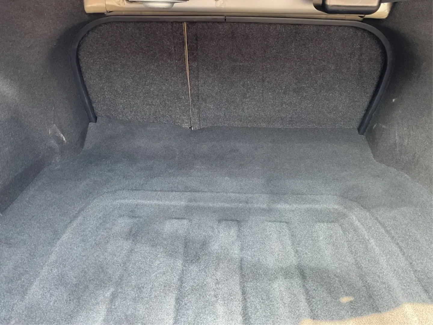 2017 Hyundai Sonata Limited (5NPE34AF4HH) with an 2.4L I-4 gasoline direct injection engine, located at 1951 S Dayton Lakeview Rd., New Carlisle, OH, 45344, (937) 908-9800, 39.890999, -84.050255 - Are you ready to elevate your daily drive into an adventure? Meet the 2017 Hyundai Sonata Limited, a perfect companion for anyone looking to combine style, comfort, and reliability. Whether you're commuting to work, shuttling the kids to school, or heading out for a weekend getaway, this sedan offer - Photo#12