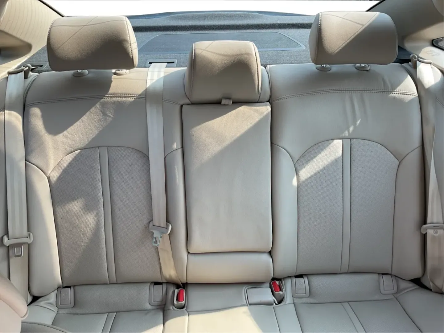 2017 Hyundai Sonata Limited (5NPE34AF4HH) with an 2.4L I-4 gasoline direct injection engine, located at 1951 S Dayton Lakeview Rd., New Carlisle, OH, 45344, (937) 908-9800, 39.890999, -84.050255 - Are you ready to elevate your daily drive into an adventure? Meet the 2017 Hyundai Sonata Limited, a perfect companion for anyone looking to combine style, comfort, and reliability. Whether you're commuting to work, shuttling the kids to school, or heading out for a weekend getaway, this sedan offer - Photo#14