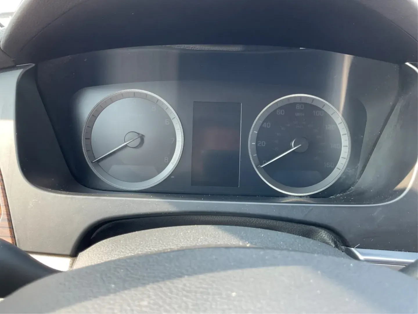 2017 Hyundai Sonata Limited (5NPE34AF4HH) with an 2.4L I-4 gasoline direct injection engine, located at 1951 S Dayton Lakeview Rd., New Carlisle, OH, 45344, (937) 908-9800, 39.890999, -84.050255 - Are you ready to elevate your daily drive into an adventure? Meet the 2017 Hyundai Sonata Limited, a perfect companion for anyone looking to combine style, comfort, and reliability. Whether you're commuting to work, shuttling the kids to school, or heading out for a weekend getaway, this sedan offer - Photo#15