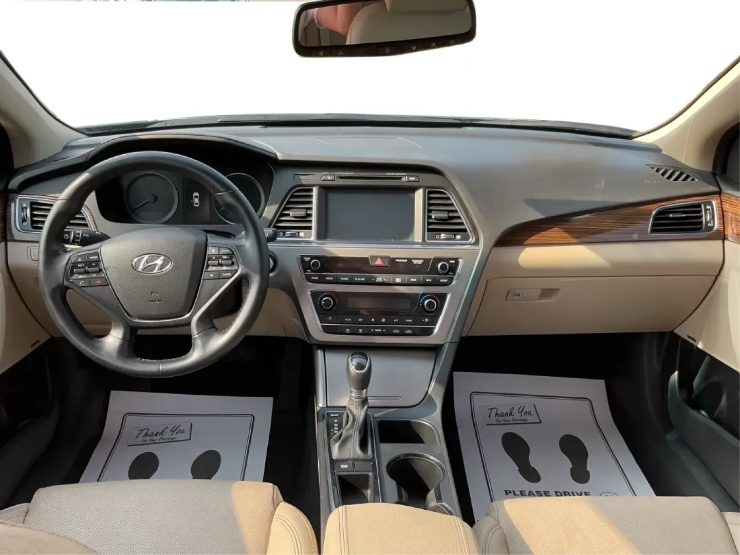 2017 Hyundai Sonata Limited (5NPE34AF4HH) with an 2.4L I-4 gasoline direct injection engine, located at 1951 S Dayton Lakeview Rd., New Carlisle, OH, 45344, (937) 908-9800, 39.890999, -84.050255 - Are you ready to elevate your daily drive into an adventure? Meet the 2017 Hyundai Sonata Limited, a perfect companion for anyone looking to combine style, comfort, and reliability. Whether you're commuting to work, shuttling the kids to school, or heading out for a weekend getaway, this sedan offer - Photo#20