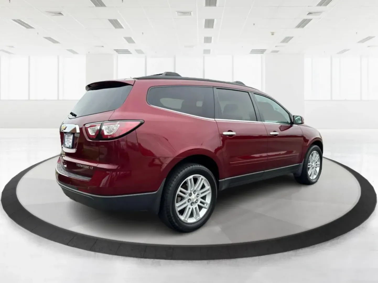 2015 Chevrolet Traverse 1LT (1GNKVGKD4FJ) with an 3.6L V-6 gasoline direct injection engine, located at 1099 N County Rd 25A , Troy, OH, 45373, (937) 908-9800, 40.057079, -84.212883 - **Unleash Adventure with the 2015 Chevrolet Traverse at Advantage Car and Credit - Troy!**<br /> <br /> Are you ready to elevate your family adventures or tackle your daily commute with confidence and style? The 2015 Chevrolet Traverse, with its robust features and spacious design, is perfect for gr - Photo#2