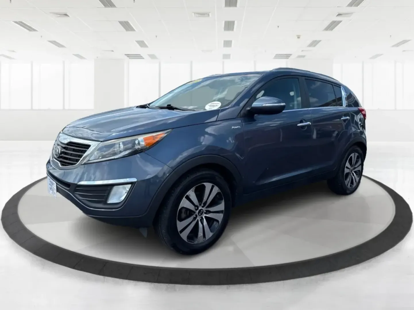 2013 Kia Sportage EX (KNDPCCA25D7) with an 2.4L I-4 DOHC engine, located at 1099 N County Rd 25A , Troy, OH, 45373, (937) 908-9800, 40.057079, -84.212883 - **Elevate Your Adventures with the 2013 Kia Sportage EX - Perfect for Every Journey!**<br /> <br /> Are you ready to take your daily commutes and weekend getaways to the next level? Look no further than this 2013 Kia Sportage EX, available now at Advantage Car and Credit in Fairborn, OH. This versat - Photo#8