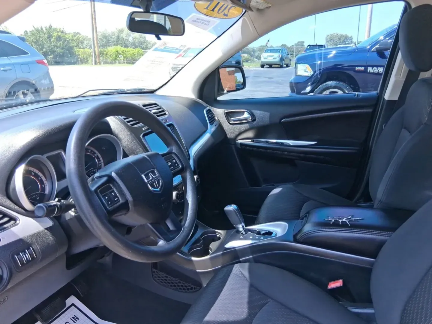 2011 White Gold Dodge Journey Mainstreet (3D4PG1FG9BT) with an 3.6L V6 DOHC 24V engine, 6-Speed Automatic transmission, located at 4508 South Dixie Dr, Moraine, OH, 45439, (937) 908-9800, 39.689976, -84.218452 - Are you in search of a versatile SUV that fits seamlessly into your active lifestyle? Look no further than this 2011 Dodge Journey Mainstreet, available now at Advantage Car and Credit - Moraine, located at 4508 South Dixie Dr, Moraine, OH 45439. This spacious and well-equipped SUV is not just a veh - Photo#9