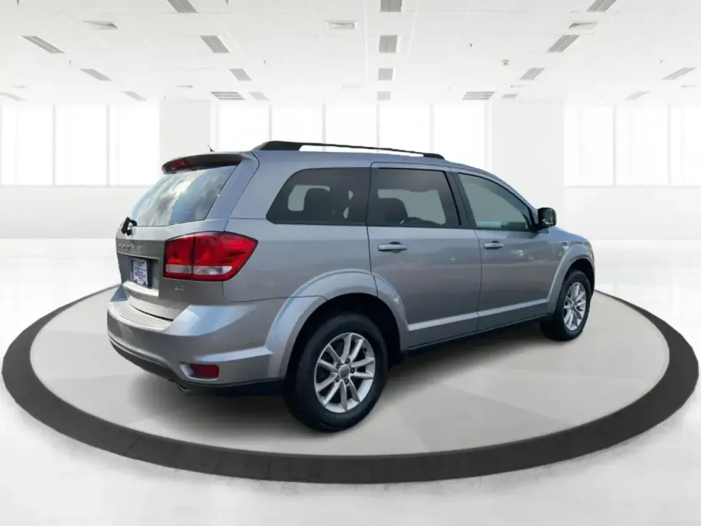 2015 Billet Silver Metallic CC Dodge Journey SXT (3C4PDCBG3FT) with an 3.6L V6 DOHC 24V engine, 6-Speed Automatic transmission, located at 1099 N County Rd 25A , Troy, OH, 45373, (937) 908-9800, 40.057079, -84.212883 - Pack up the kids, cue up a road-trip playlist, and point the GPS toward your next weekend getaway-this 2015 Dodge Journey SXT is the kind of roomy, comfortable SUV that fits real life in West Central Ohio. Whether you're commuting up I75, running errands along N County Rd 25A, or heading toward down- Photo#2