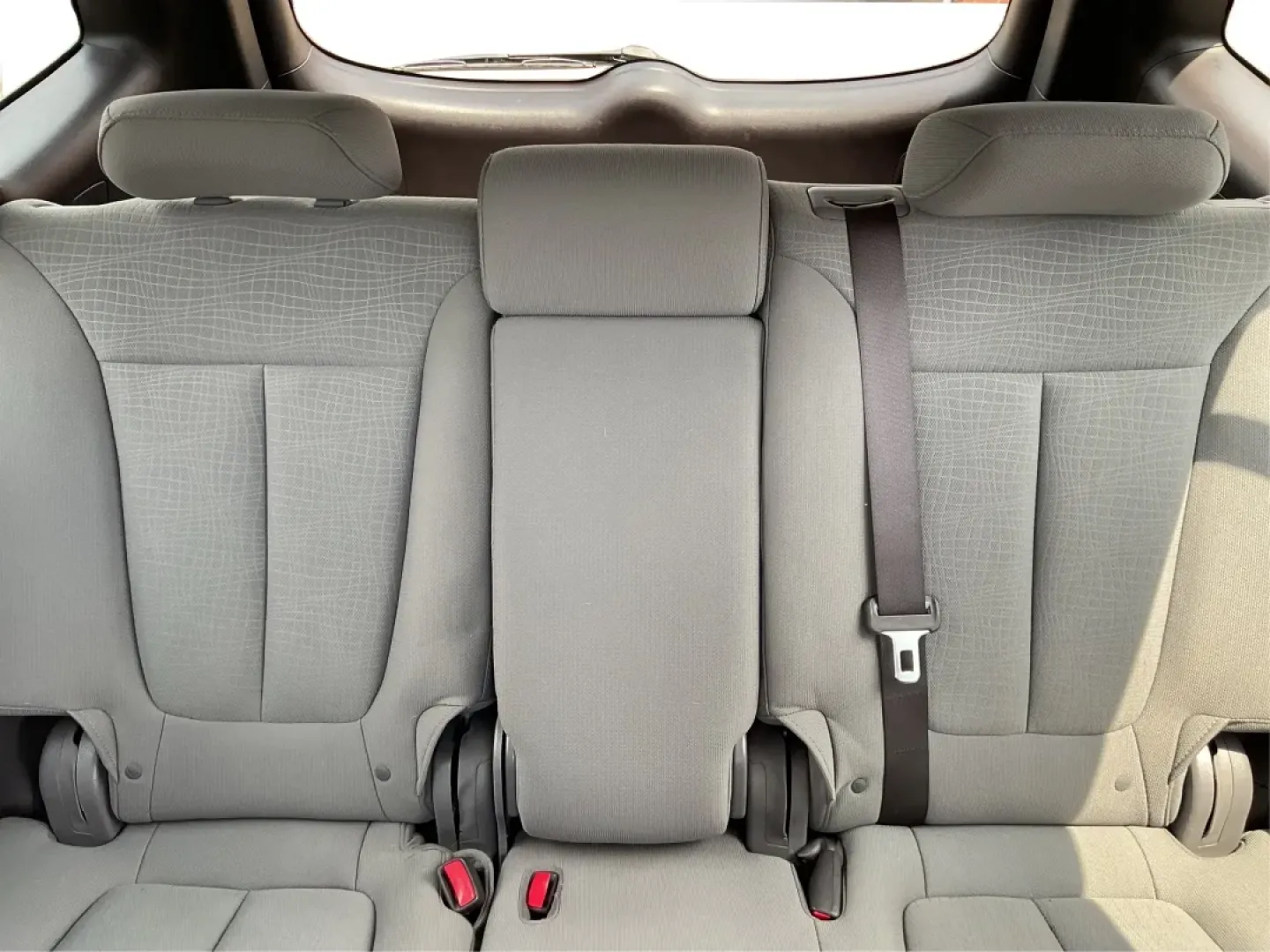 2010 Hyundai Santa Fe GLS (5NMSG3AB3AH) with an 2.4L I-4 DOHC engine, located at 1099 N County Rd 25A , Troy, OH, 45373, (937) 908-9800, 40.057079, -84.212883 - ### Discover Your Next Adventure with the 2010 Hyundai Santa Fe GLS at Advantage Car and Credit!<br /> <br /> Are you looking for a dependable vehicle that can comfortably accommodate your growing family or offer you a reliable partner for weekend adventures? Look no further than this stunning **201 - Photo#14