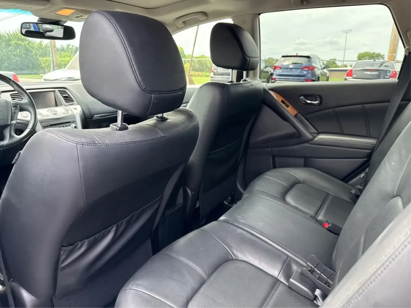 2014 Nissan Murano LE (JN8AZ1MW3EW) with an 3.5L V-6 DOHC engine, located at 1099 N County Rd 25A , Troy, OH, 45373, (937) 908-9800, 40.057079, -84.212883 - **Discover Your Next Adventure in Comfort and Style with the 2014 Nissan Murano LE at Advantage Car and Credit - Troy!**<br /> <br /> Are you in search of a versatile vehicle that can seamlessly transition from daily commutes to weekend adventures? Look no further! The 2014 Nissan Murano LE is desig - Photo#10