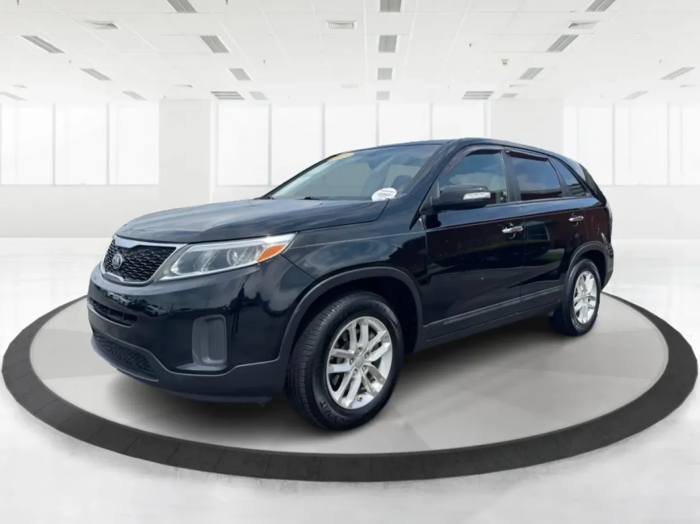 2015 Kia Sorento LX (5XYKT3A60FG) with an 2.4L I-4 gasoline direct injection engine, located at 1184 Kauffman Ave, Fairborn, OH, 45324, (937) 908-9800, 39.807072, -84.030914 - ### Discover Adventure with the 2015 Kia Sorento LX - Your Perfect Family SUV!<br /> <br /> Are you seeking the ideal vehicle for weekend getaways or daily commutes? Look no further! The 2015 Kia Sorento LX is the perfect SUV for growing families and adventure-seekers alike. With its spacious interi - Photo#8