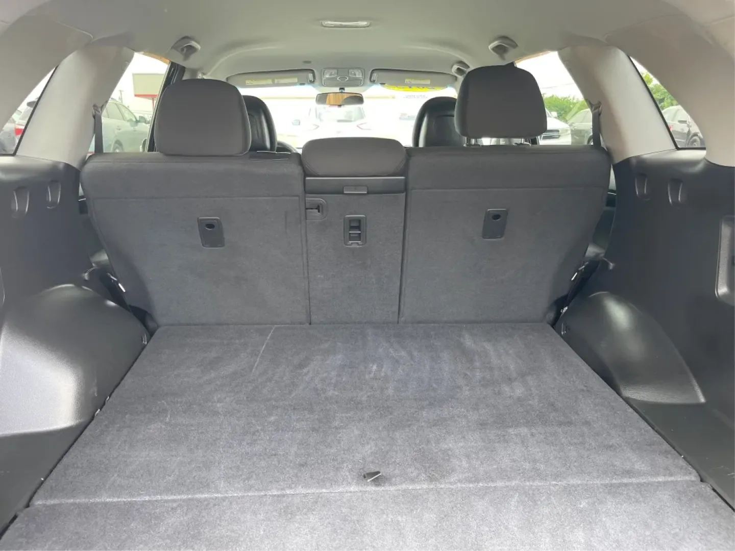 2015 Kia Sorento LX (5XYKT3A60FG) with an 2.4L I-4 gasoline direct injection engine, located at 1184 Kauffman Ave, Fairborn, OH, 45324, (937) 908-9800, 39.807072, -84.030914 - ### Discover Adventure with the 2015 Kia Sorento LX - Your Perfect Family SUV!<br /> <br /> Are you seeking the ideal vehicle for weekend getaways or daily commutes? Look no further! The 2015 Kia Sorento LX is the perfect SUV for growing families and adventure-seekers alike. With its spacious interi - Photo#12