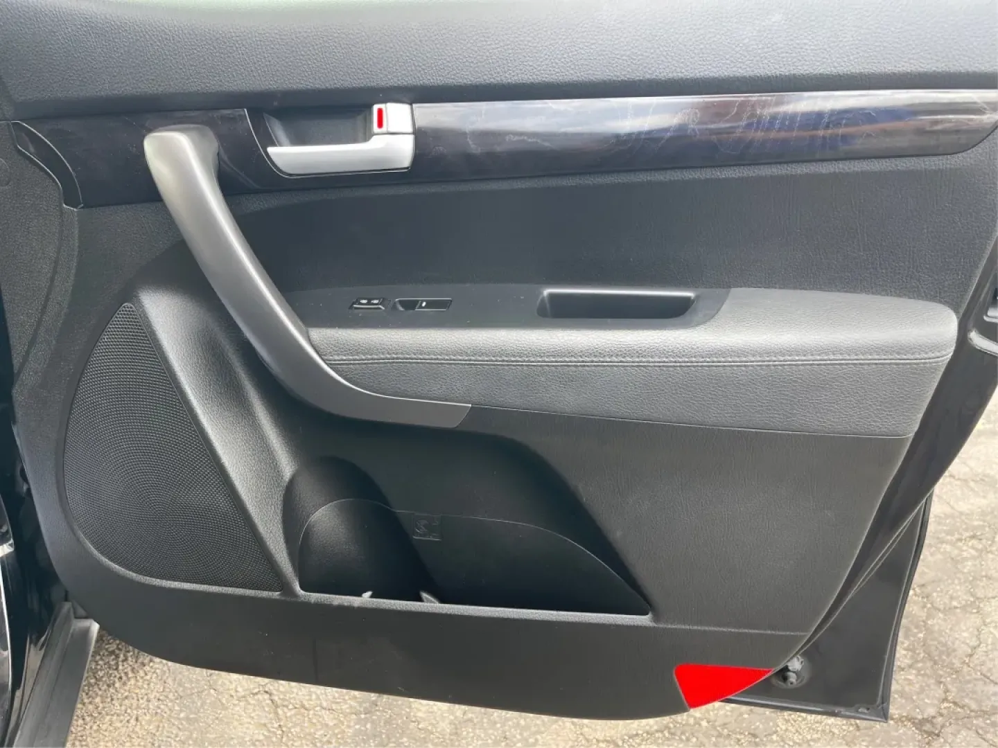 2015 Kia Sorento LX (5XYKT3A60FG) with an 2.4L I-4 gasoline direct injection engine, located at 1184 Kauffman Ave, Fairborn, OH, 45324, (937) 908-9800, 39.807072, -84.030914 - ### Discover Adventure with the 2015 Kia Sorento LX - Your Perfect Family SUV!<br /> <br /> Are you seeking the ideal vehicle for weekend getaways or daily commutes? Look no further! The 2015 Kia Sorento LX is the perfect SUV for growing families and adventure-seekers alike. With its spacious interi - Photo#20