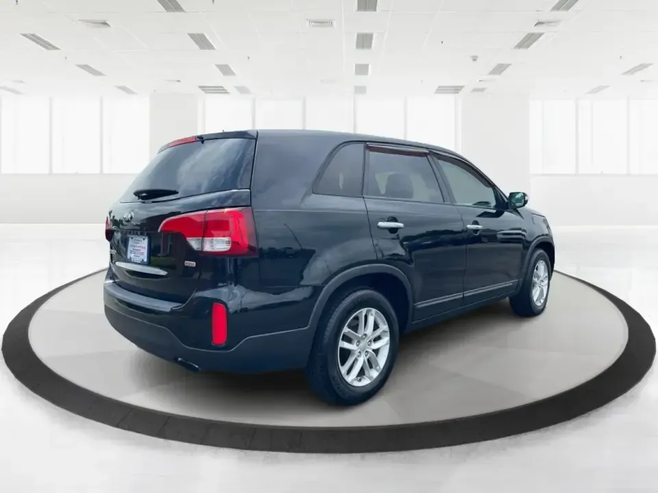 2015 Kia Sorento LX (5XYKT3A60FG) with an 2.4L I-4 gasoline direct injection engine, 6-Speed Automatic transmission, located at 401 Woodman Dr, Riverside, OH, 45431, (937) 908-9800, 39.760899, -84.123421 - ### Discover Adventure with the 2015 Kia Sorento LX - Your Perfect Family SUV!<br /> <br /> Are you seeking the ideal vehicle for weekend getaways or daily commutes? Look no further! The 2015 Kia Sorento LX is the perfect SUV for growing families and adventure-seekers alike. With its spacious interi - Photo#2