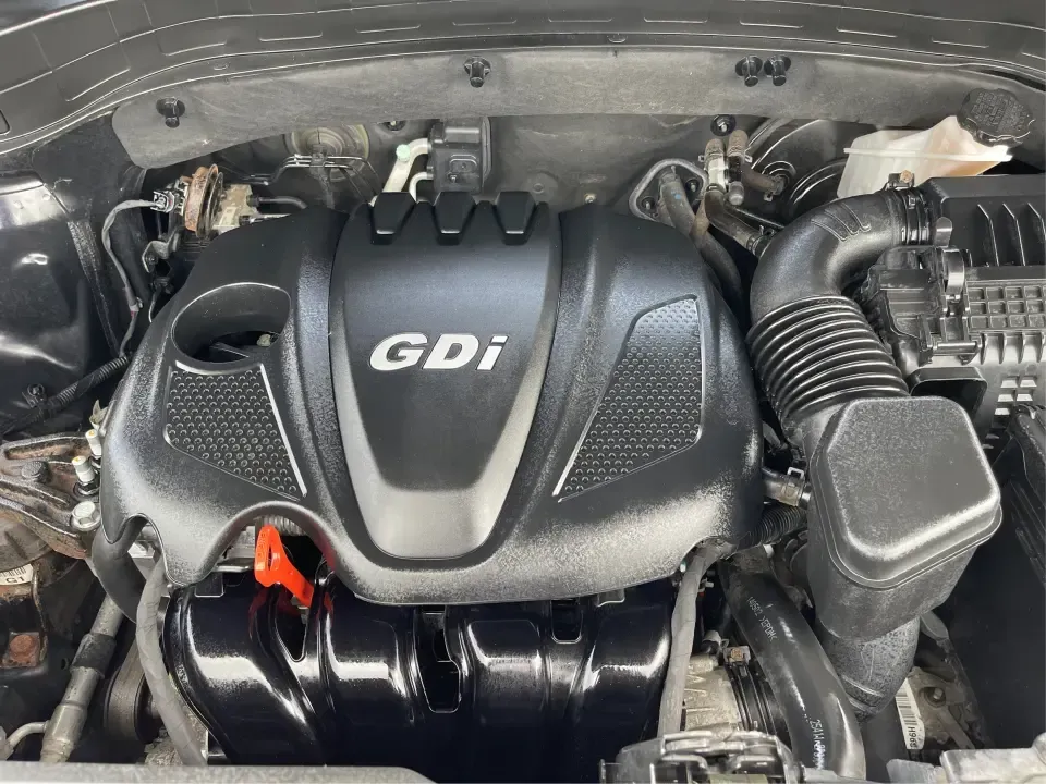 2015 Kia Sorento LX (5XYKT3A60FG) with an 2.4L I-4 gasoline direct injection engine, 6-Speed Automatic transmission, located at 401 Woodman Dr, Riverside, OH, 45431, (937) 908-9800, 39.760899, -84.123421 - ### Discover Adventure with the 2015 Kia Sorento LX - Your Perfect Family SUV!<br /> <br /> Are you seeking the ideal vehicle for weekend getaways or daily commutes? Look no further! The 2015 Kia Sorento LX is the perfect SUV for growing families and adventure-seekers alike. With its spacious interi - Photo#11