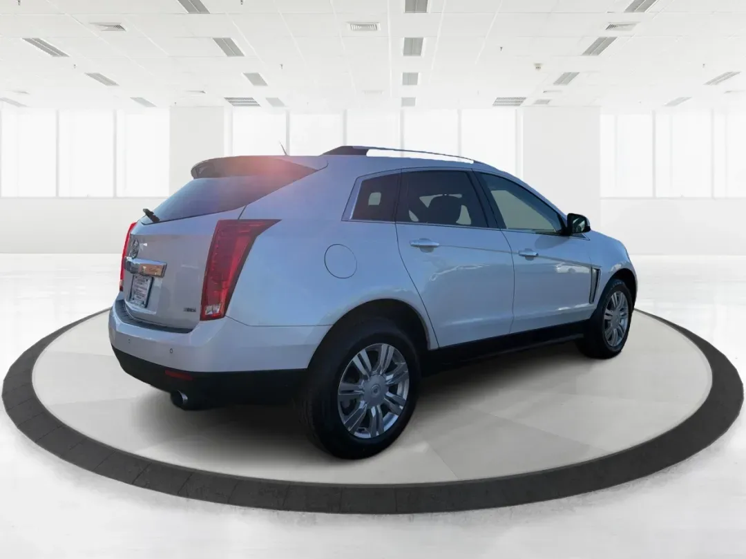 2013 White Cadillac SRX Luxury Collection (3GYFNCE32DS) with an 3.6L V6 DOHC 24V FFV engine, 6-Speed Automatic transmission, located at 1184 Kauffman Ave, Fairborn, OH, 45324, (937) 908-9800, 39.807072, -84.030914 - ### Elevate Your Everyday with the 2013 Cadillac SRX Luxury Collection <br /> <br /> Are you searching for the perfect vehicle to enhance your family's lifestyle or your daily commute? Look no further than the stunning 2013 Cadillac SRX Luxury Collection, available now at Advantage Car and Credit in - Photo#2