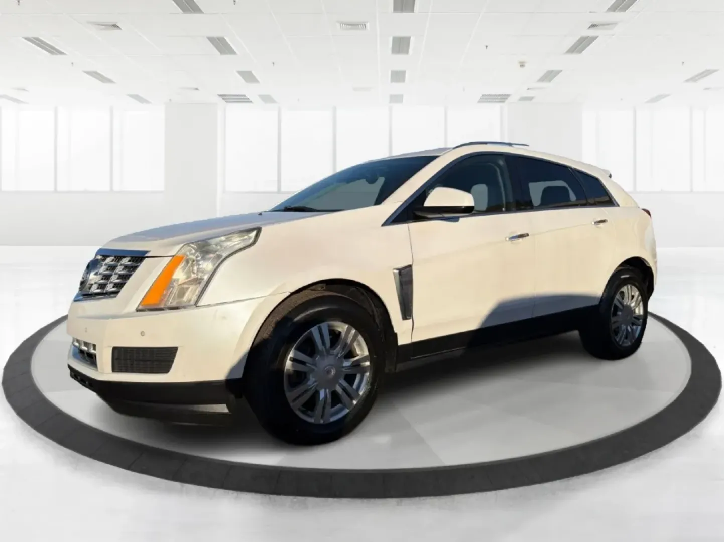 2013 White Cadillac SRX Luxury Collection (3GYFNCE32DS) with an 3.6L V6 DOHC 24V FFV engine, 6-Speed Automatic transmission, located at 401 Woodman Dr, Riverside, OH, 45431, (937) 908-9800, 39.760899, -84.123421 - ### Elevate Your Everyday with the 2013 Cadillac SRX Luxury Collection <br /> <br /> Are you searching for the perfect vehicle to enhance your family's lifestyle or your daily commute? Look no further than the stunning 2013 Cadillac SRX Luxury Collection, available now at Advantage Car and Credit in - Photo#8
