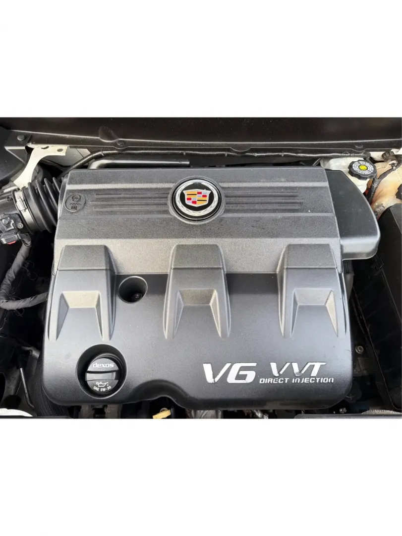 2013 White Cadillac SRX Luxury Collection (3GYFNCE32DS) with an 3.6L V6 DOHC 24V FFV engine, 6-Speed Automatic transmission, located at 401 Woodman Dr, Riverside, OH, 45431, (937) 908-9800, 39.760899, -84.123421 - ### Elevate Your Everyday with the 2013 Cadillac SRX Luxury Collection <br /> <br /> Are you searching for the perfect vehicle to enhance your family's lifestyle or your daily commute? Look no further than the stunning 2013 Cadillac SRX Luxury Collection, available now at Advantage Car and Credit in - Photo#11