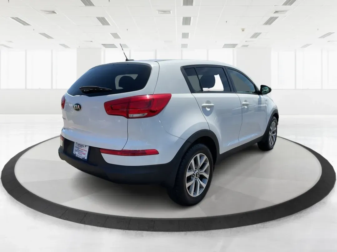 2015 Kia Sportage LX (KNDPBCAC7F7) with an Other engine, located at 4508 South Dixie Dr, Moraine, OH, 45439, (937) 908-9800, 39.689976, -84.218452 - **Explore the Open Road with the 2015 Kia Sportage LX Perfect for Your Next Adventure!**<br /> <br /> Imagine hitting the open road with your loved ones, whether it's a weekend getaway or a daily commute. The 2015 Kia Sportage LX, available at Advantage Car and Credit in Fairborn, OH, is the ideal - Photo#2