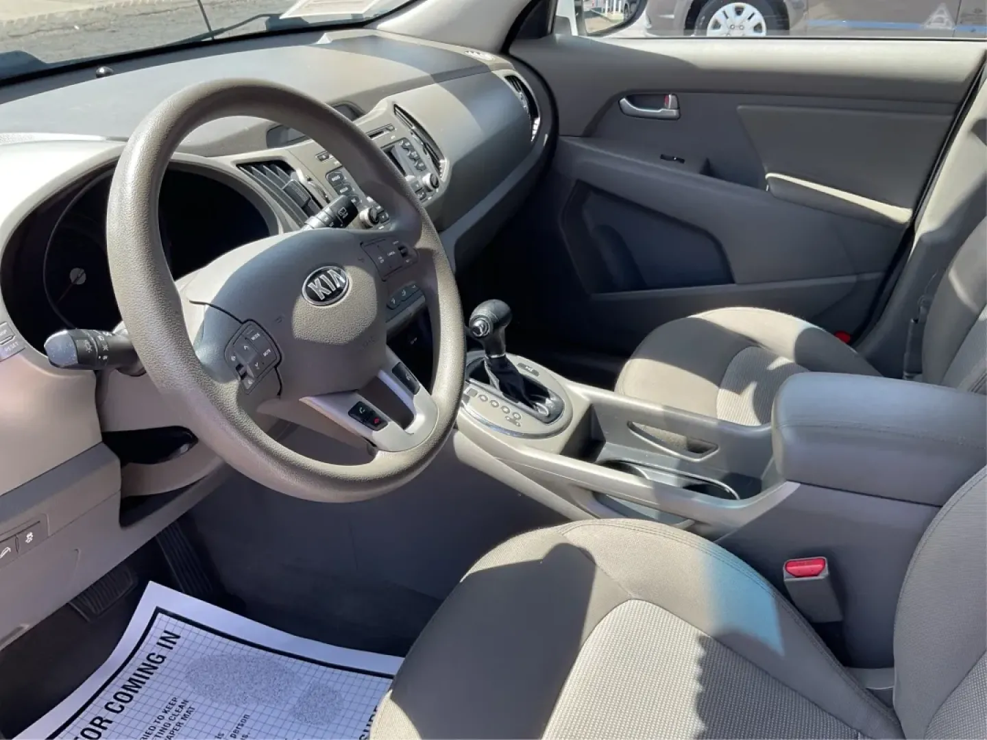 2015 Kia Sportage LX (KNDPBCAC7F7) with an Other engine, located at 1230 East Main St, Xenia, OH, 45385, (937) 908-9800, 39.688026, -83.910172 - **Explore the Open Road with the 2015 Kia Sportage LX Perfect for Your Next Adventure!**<br /> <br /> Imagine hitting the open road with your loved ones, whether it's a weekend getaway or a daily commute. The 2015 Kia Sportage LX, available at Advantage Car and Credit in Fairborn, OH, is the ideal - Photo#9