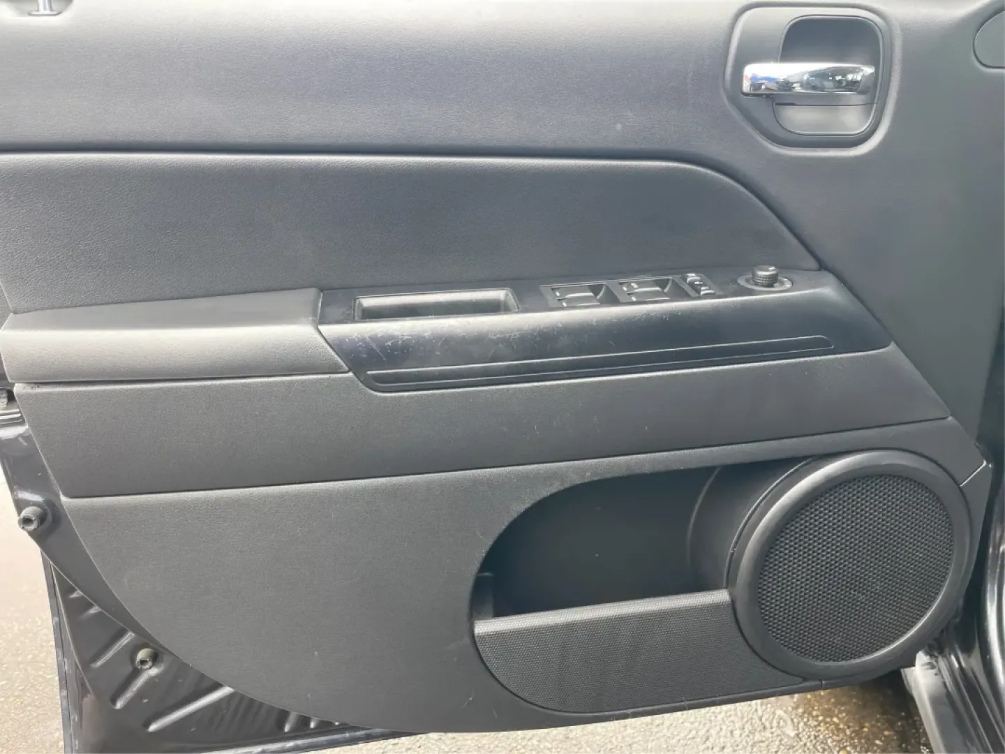 2016 Gray Jeep Patriot Latitude 4WD (1C4NJRFB0GD) with an 2.4L L4 DOHC 16V engine, located at 1951 S Dayton Lakeview Rd., New Carlisle, OH, 45344, (937) 908-9800, 39.890999, -84.050255 - **Unleash the Adventurer in You with the 2016 Jeep Patriot Latitude 4WD!**<br /> <br /> Looking for the perfect vehicle to complement your active lifestyle? Whether you're navigating daily commutes, heading out for weekend getaways, or tackling off-road adventures, the 2016 Jeep Patriot Latitude 4WD - Photo#17