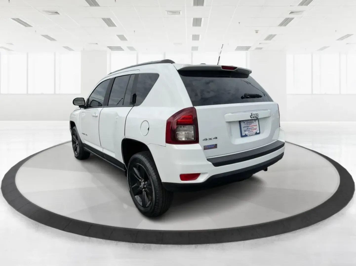 2015 Jeep Compass Sport (1C4NJDBB6FD) with an 2.4L I-4 DOHC engine, located at 880 E. National Road, Vandalia, OH, 45377, (937) 908-9800, 39.891918, -84.183594 - **Explore Adventure and Comfort with the 2015 Jeep Compass Sport at Advantage Car and Credit!**<br /> <br /> Whether you're navigating your daily commute or embarking on a weekend getaway, the 2015 Jeep Compass Sport is designed with versatility in mind. With a spacious interior and rugged capabilit - Photo#4