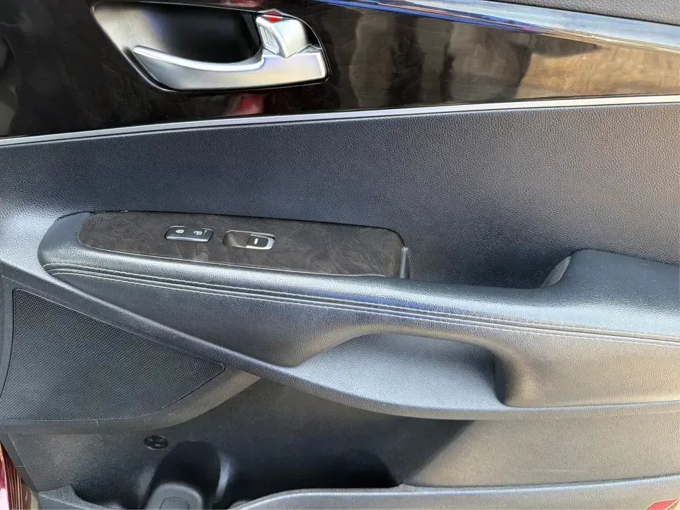 2017 Burgundy Kia Sorento L 2WD (5XYPG4A31HG) with an 2.4L L4 DOHC 16V engine, 6-Speed Automatic transmission, located at 4508 South Dixie Dr, Moraine, OH, 45439, (937) 908-9800, 39.689976, -84.218452 - Pack up the kids, load the groceries, and still have room for a spontaneous weekend escape to Carillon Historical Park or a day exploring Cox Arboretum-this 2017 Kia Sorento L 2WD is the kind of practical SUV that fits real Moraine and Dayton-area life. With three-row versatility in a midsize footpr - Photo#19