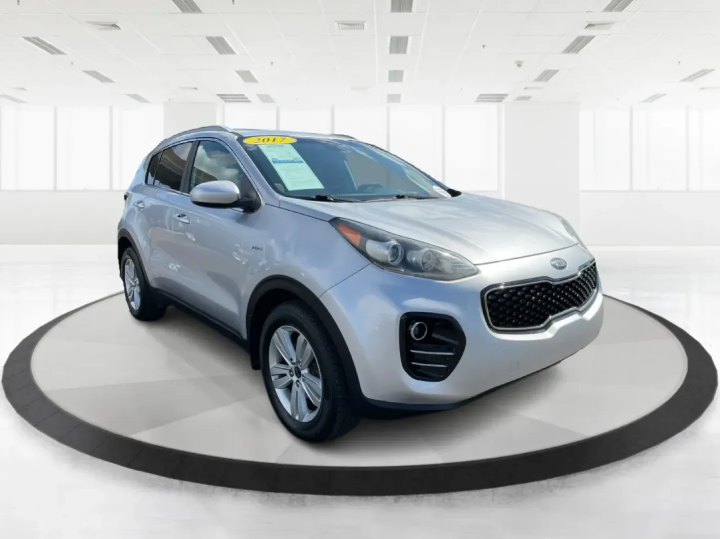 2017 Kia Sportage LX (KNDPMCAC2H7) with an Theta II 2.4L I-4 gasoline direct injection engine, located at 401 Woodman Dr, Riverside, OH, 45431, (937) 908-9800, 39.760899, -84.123421 - Elevate your daily drive and weekend adventures with the versatile 2017 Kia Sportage LX, now available at Advantage Car and Credit in Fairborn, OH. If you're looking for a reliable and stylish crossover that seamlessly fits into your active lifestyle, this vehicle checks all the boxes. Whether you'r - Photo#0